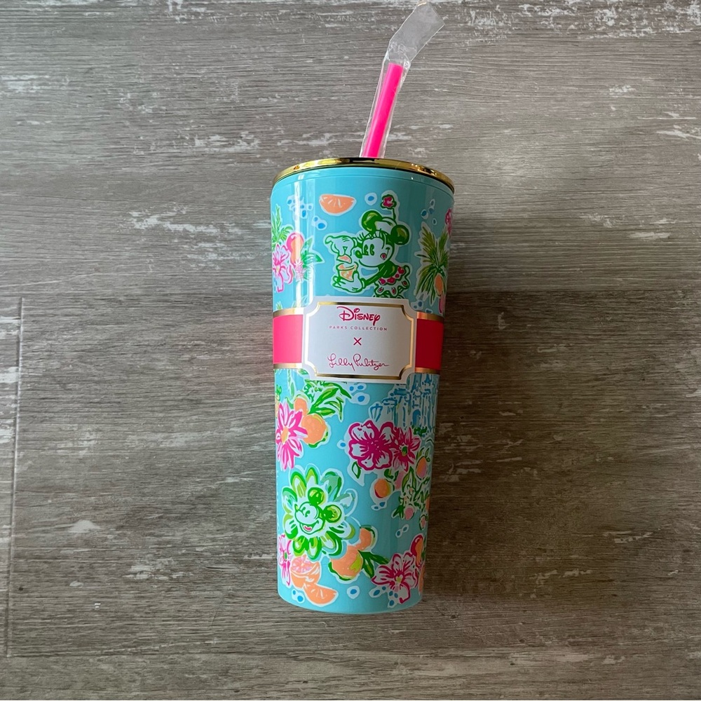 NWT Lilly Pulitzer Disney Tumbler Quencher Bottle Blue Ibiza Lilly Loves Disney